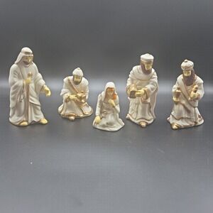 Porcelain Nativity Set Wise Men, Joseph And Mary Missing-Baby Jesus
